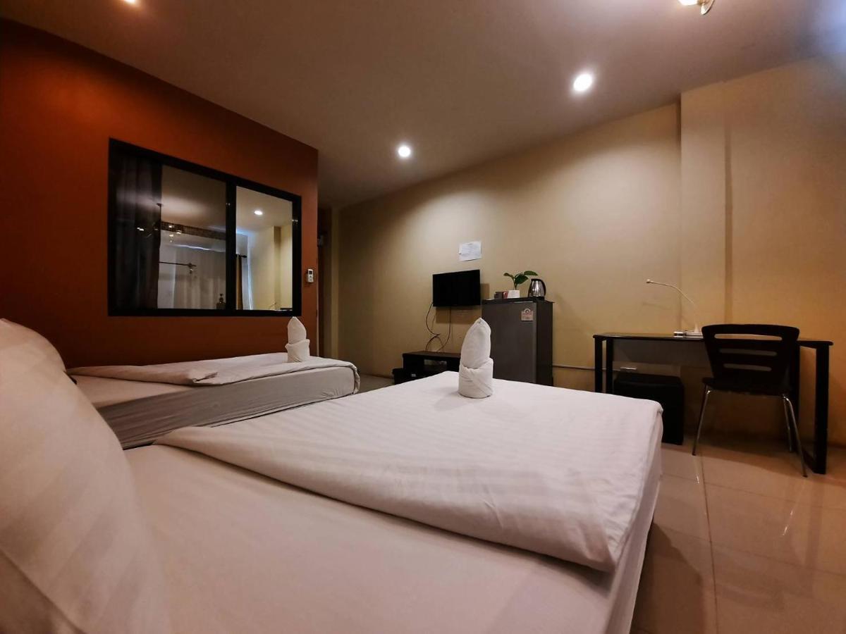 Hotel Debua Mahasarakham à Maha Sarakham Extérieur photo