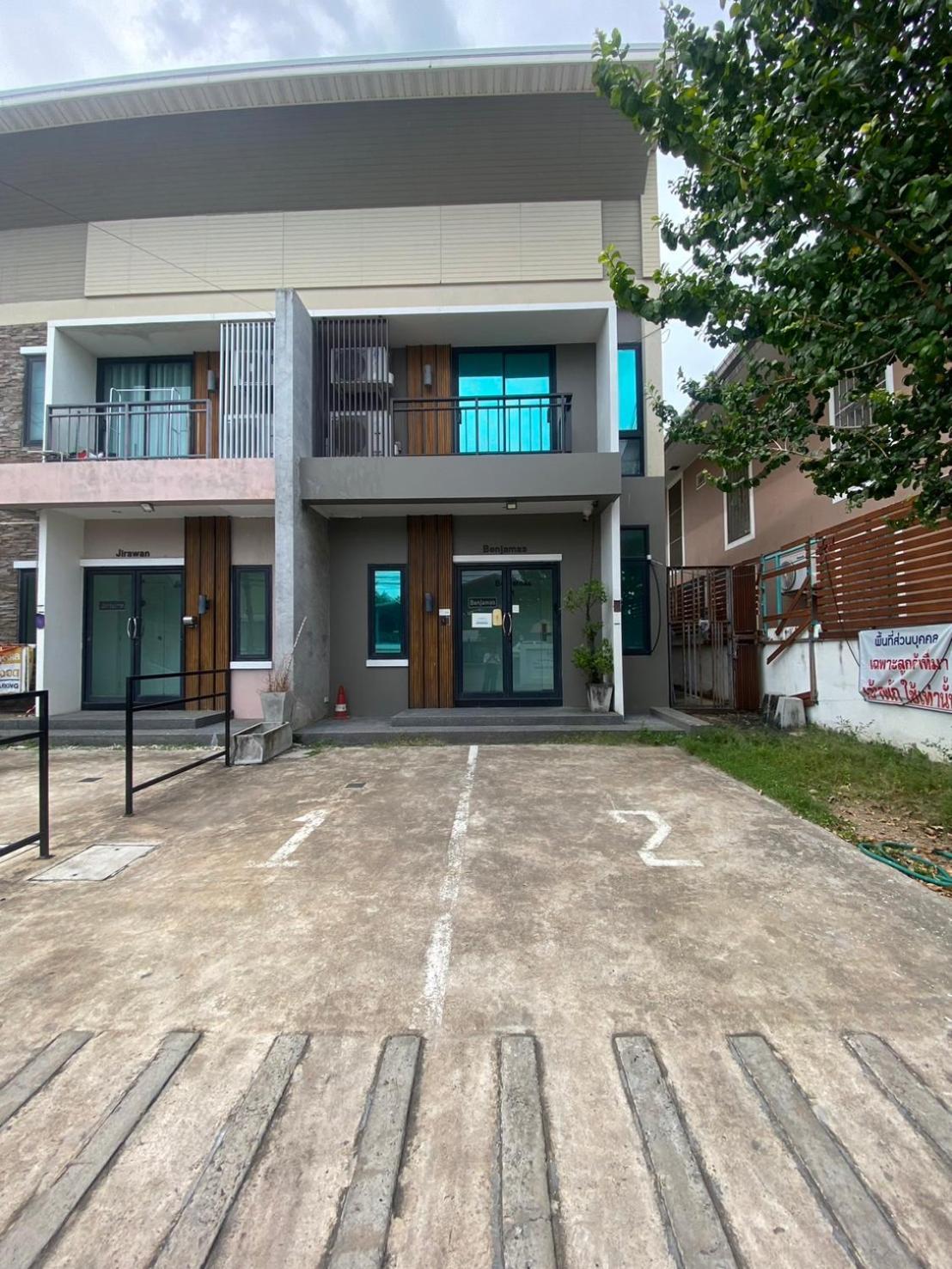 Hotel Debua Mahasarakham à Maha Sarakham Extérieur photo